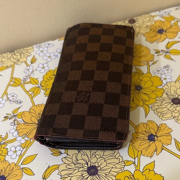 Louis Vuitton PROJECT Brown Checkered Custom Wallet with initial KY Authentic - Picture 8 of 16